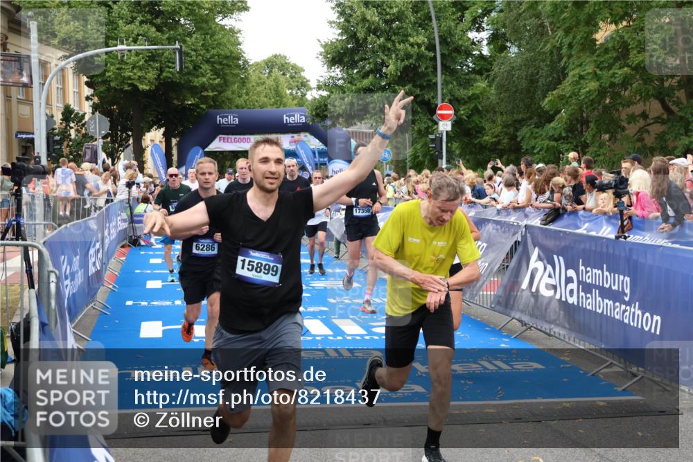 29.06.2025 - hella hamburg halbmarathon Zöllner http://msf.ph/oto/8218437 29.06.2025 10:51:51 Ziel 2396, 6286, 7224, 8710, 8819, 9793, 9959, 12224, 15427, 15727, 15831, 15899, 16907, 17682, 17815, 19053, 19137 meine-sportfotos.de