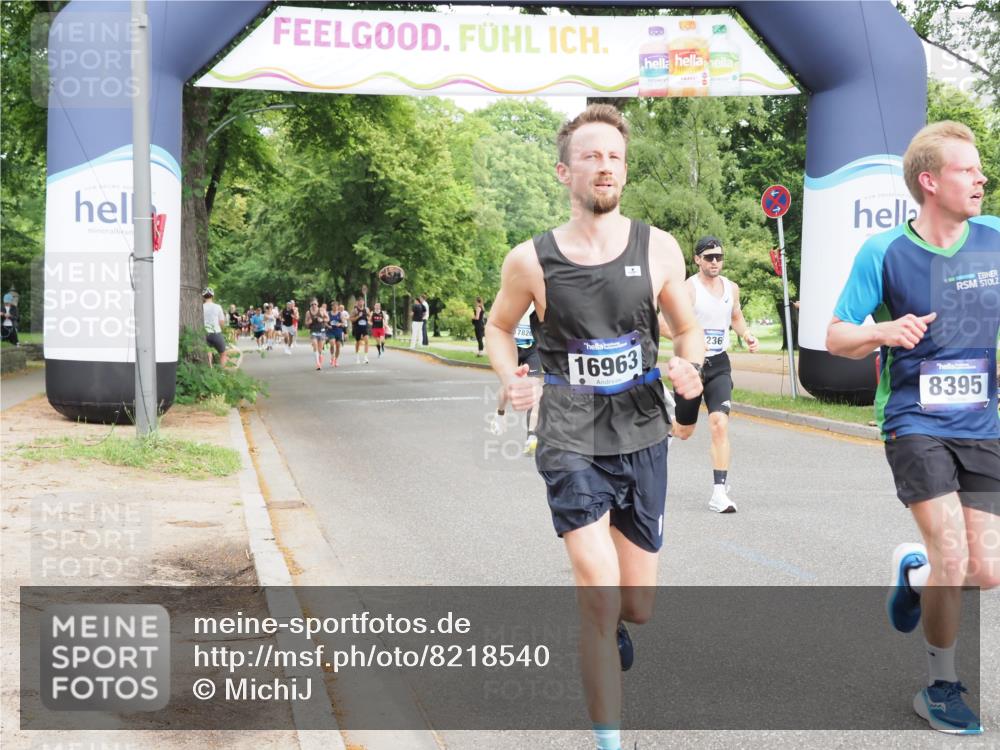 29.06.2025 - hella hamburg halbmarathon MichiJ http://msf.ph/oto/8218540 29.06.2025 10:23:57 Zwischen KM18-KM19 1002, 1644, 8395, 9686, 12369, 15391, 16695, 16811, 16963, 17826 meine-sportfotos.de