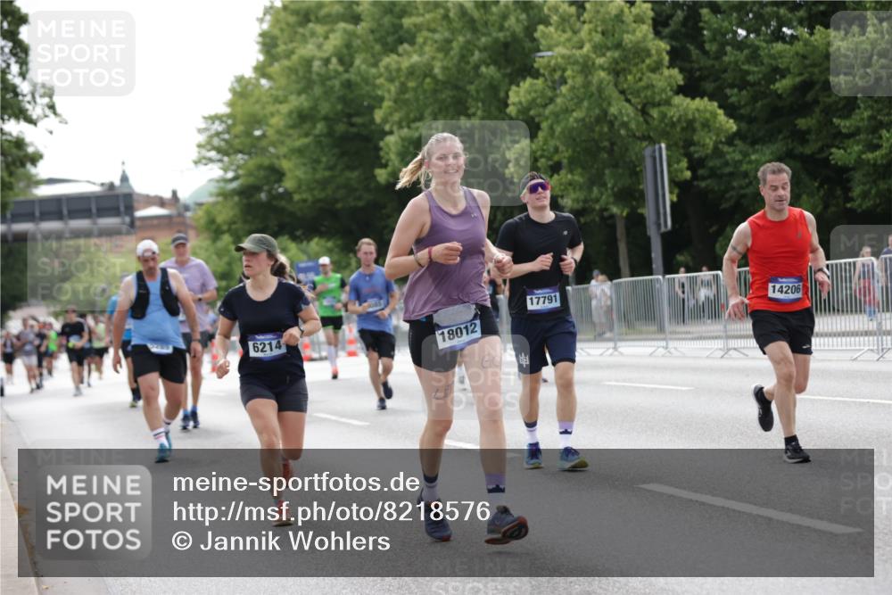 29.06.2025 - hella hamburg halbmarathon Jannik Wohlers http://msf.ph/oto/8218576 29.06.2025 10:27:12 Lombardsbrücke 2080, 3389, 4372, 5285, 6214, 7764, 7978, 8085, 9688, 10158, 10412, 10413, 11256, 12500, 13043, 14206, 16838, 17427, 17791, 18012, 18301, 18766 meine-sportfotos.de