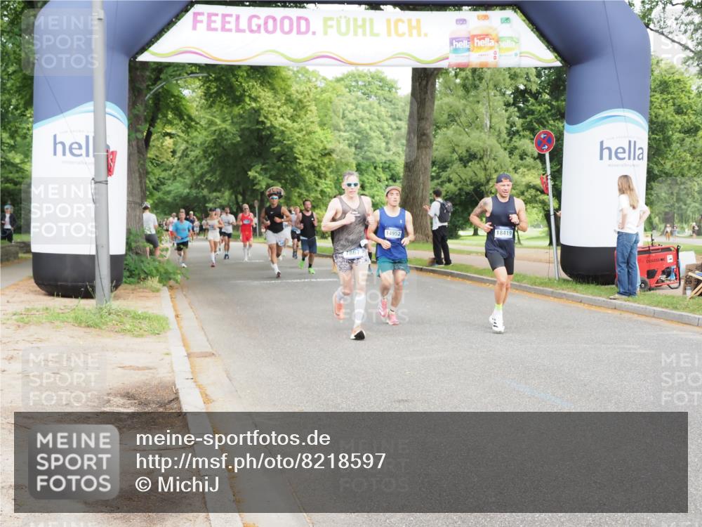 29.06.2025 - hella hamburg halbmarathon MichiJ http://msf.ph/oto/8218597 29.06.2025 10:24:04 Zwischen KM18-KM19 7867, 12369, 16963, 17826, 18419 meine-sportfotos.de