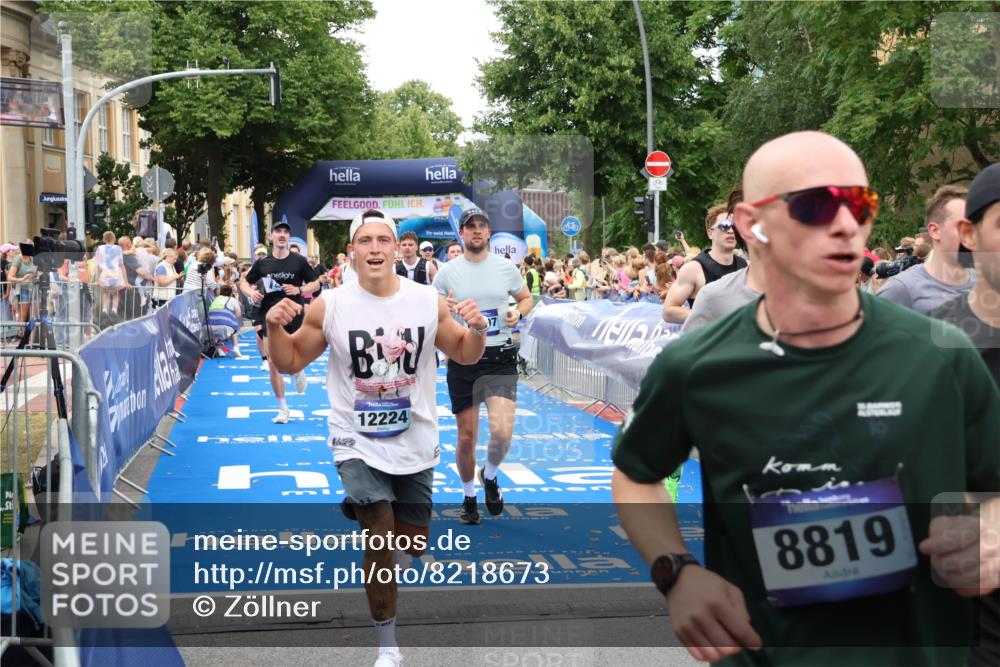 29.06.2025 - hella hamburg halbmarathon Zöllner http://msf.ph/oto/8218673 29.06.2025 10:51:55 Ziel 2396, 2818, 2823, 2880, 4297, 5102, 8710, 8856, 9793, 9959, 12224, 13799, 15427, 15690, 16907, 17815, 17962, 19137 meine-sportfotos.de