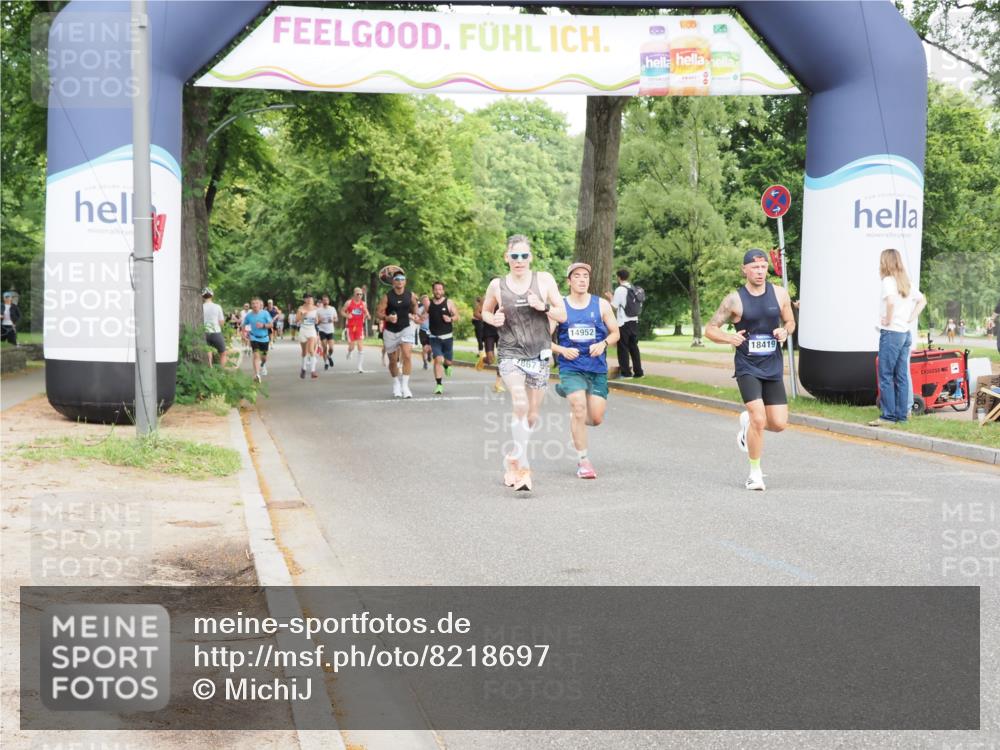 29.06.2025 - hella hamburg halbmarathon MichiJ http://msf.ph/oto/8218697 29.06.2025 10:24:04 Zwischen KM18-KM19 7867, 12369, 16963, 17826, 18419 meine-sportfotos.de