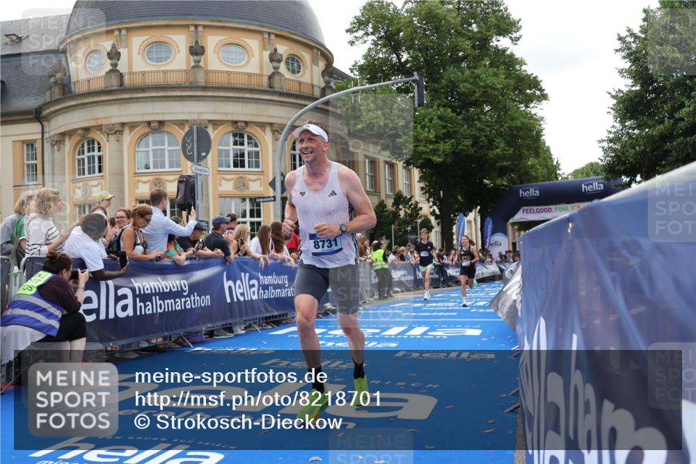 29.06.2025 - hella hamburg halbmarathon Strokosch-Dieckow http://msf.ph/oto/8218701 29.06.2025 10:27:43 Ziel 1122, 5367, 8731, 10655, 17893, 18832 meine-sportfotos.de