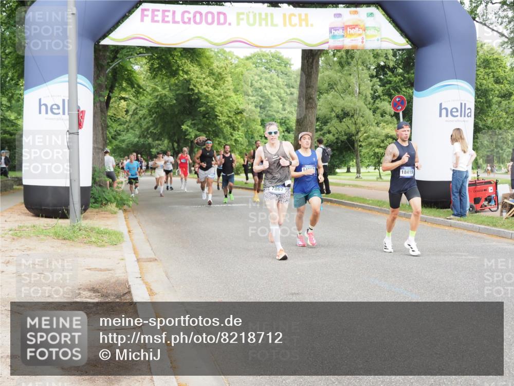 29.06.2025 - hella hamburg halbmarathon MichiJ http://msf.ph/oto/8218712 29.06.2025 10:24:04 Zwischen KM18-KM19 7867, 12369, 16963, 17826, 18419 meine-sportfotos.de