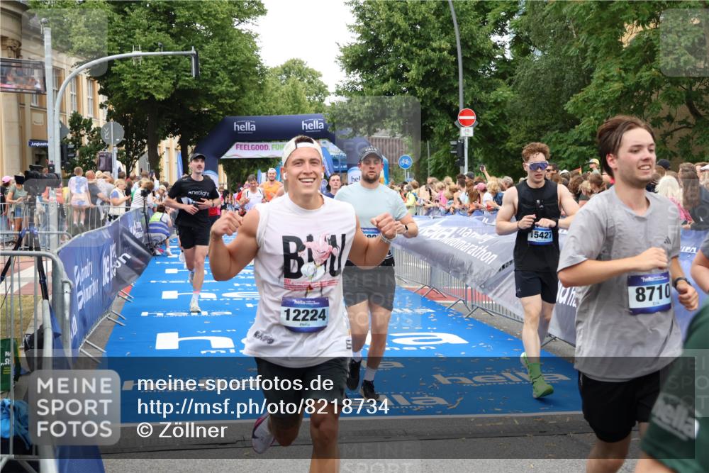 29.06.2025 - hella hamburg halbmarathon Zöllner http://msf.ph/oto/8218734 29.06.2025 10:51:56 Ziel 2818, 2823, 2880, 4297, 5102, 8856, 9793, 9959, 13799, 15427, 15690, 16907, 17815, 17962, 19137 meine-sportfotos.de
