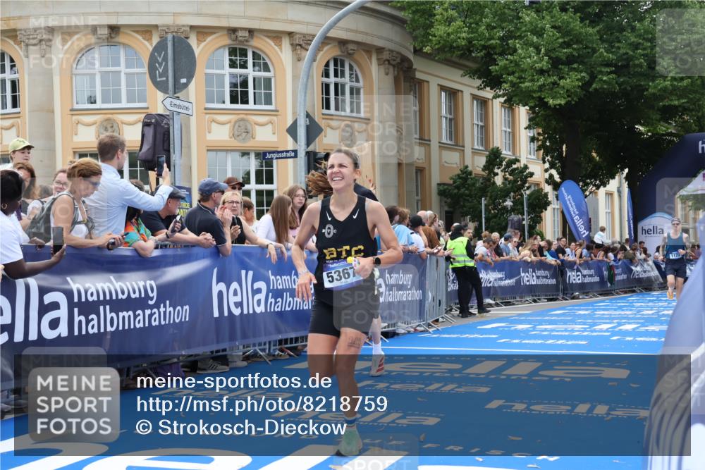 29.06.2025 - hella hamburg halbmarathon Strokosch-Dieckow http://msf.ph/oto/8218759 29.06.2025 10:27:45 Ziel 1122, 5367, 8731, 10655, 17893 meine-sportfotos.de