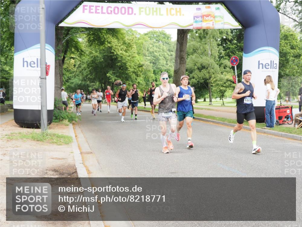 29.06.2025 - hella hamburg halbmarathon MichiJ http://msf.ph/oto/8218771 29.06.2025 10:24:04 Zwischen KM18-KM19 7867, 12369, 16963, 17826, 18419 meine-sportfotos.de