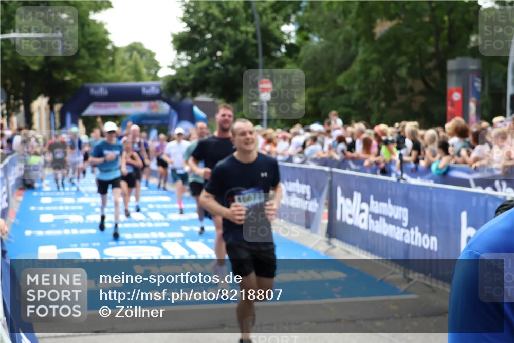 29.06.2025 - hella hamburg halbmarathon Zöllner http://msf.ph/oto/8218807 29.06.2025 11:25:03 Ziel 1773, 6977, 8537, 9576, 12278, 12384, 13453, 13500, 14024, 14779, 14901, 14903, 15086, 15757, 16673, 16863, 17954, 18210, 18417, 18620 meine-sportfotos.de