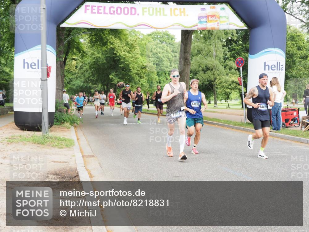29.06.2025 - hella hamburg halbmarathon MichiJ http://msf.ph/oto/8218831 29.06.2025 10:24:04 Zwischen KM18-KM19 7867, 12369, 16963, 17826, 18419 meine-sportfotos.de