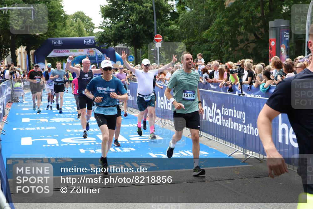 29.06.2025 - hella hamburg halbmarathon Zöllner http://msf.ph/oto/8218856 29.06.2025 11:25:05 Ziel 1773, 5429, 6977, 8206, 8207, 8537, 9576, 12278, 12384, 13453, 13500, 14024, 14779, 14901, 14903, 15757, 16863, 17954, 18210, 18417, 18620 meine-sportfotos.de