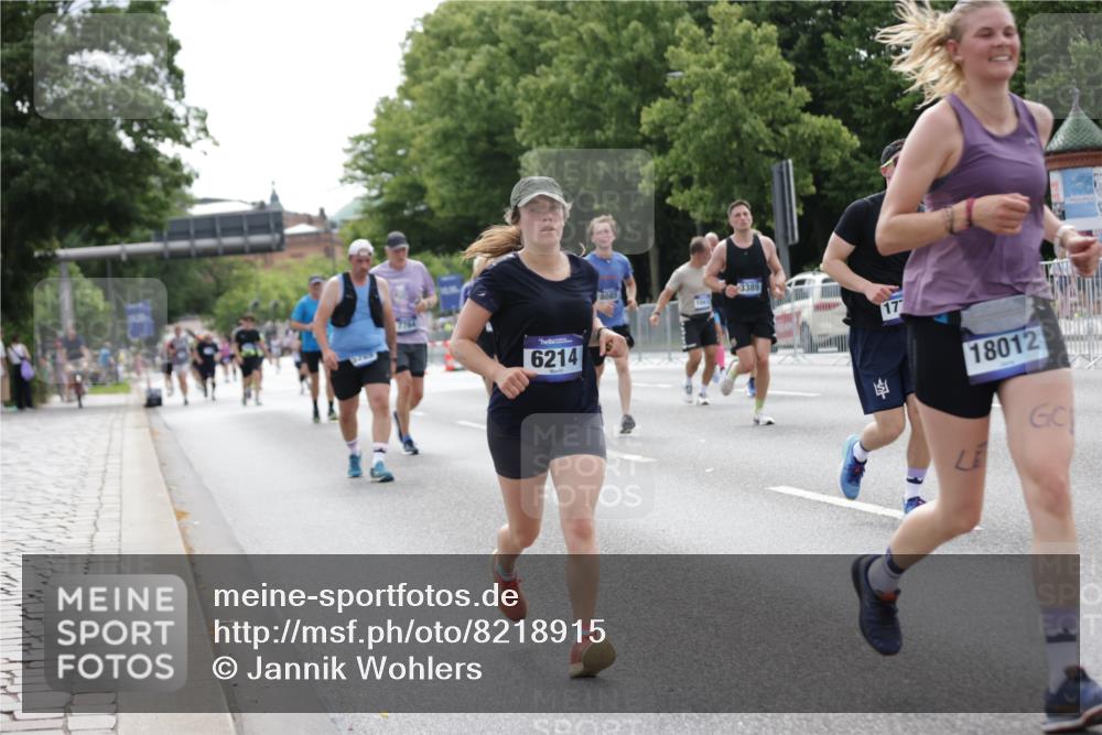 29.06.2025 - hella hamburg halbmarathon Jannik Wohlers http://msf.ph/oto/8218915 29.06.2025 10:27:13 Lombardsbrücke 2080, 3389, 4372, 5285, 6214, 7764, 7978, 8085, 9688, 10158, 10412, 10413, 11256, 12500, 13043, 14206, 16838, 17427, 17791, 18012, 18301, 18626, 18766 meine-sportfotos.de
