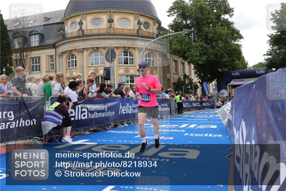 29.06.2025 - hella hamburg halbmarathon Strokosch-Dieckow http://msf.ph/oto/8218934 29.06.2025 10:27:57 Ziel 10106, 10485, 12189, 13383, 14757, 16377, 17488 meine-sportfotos.de