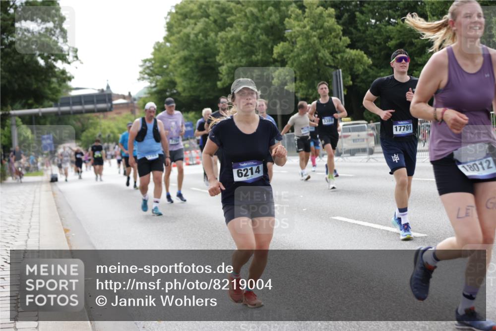 29.06.2025 - hella hamburg halbmarathon Jannik Wohlers http://msf.ph/oto/8219004 29.06.2025 10:27:13 Lombardsbrücke 2080, 3389, 4372, 5285, 6214, 7764, 7978, 8085, 9688, 10158, 10412, 10413, 11256, 12500, 13043, 14206, 16838, 17427, 17791, 18012, 18301, 18626, 18766 meine-sportfotos.de