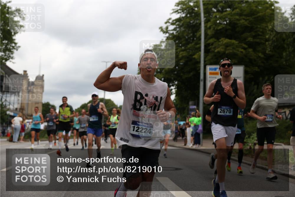 29.06.2025 - hella hamburg halbmarathon Yannick Fuchs http://msf.ph/oto/8219010 29.06.2025 10:45:56 20KM 2287, 2364, 2396, 2397, 2595, 2670, 2818, 4140, 4814, 5008, 5102, 6286, 6390, 6657, 6776, 7409, 7724, 7786, 8371, 8413, 8661, 8710, 8856, 9074, 9082, 9656, 9869, 10115, 11551, 11791, 12224, 12367, 12580, 13015, 13047, 13051, 13726, 13792, 14122, 14561, 14865, 14994, 15356, 15643, 15727, 15829, 15831, 16003, 16179, 16591, 17033, 17682, 17815, 17962, 17978, 17997, 18019, 18475, 18869, 18982 meine-sportfotos.de