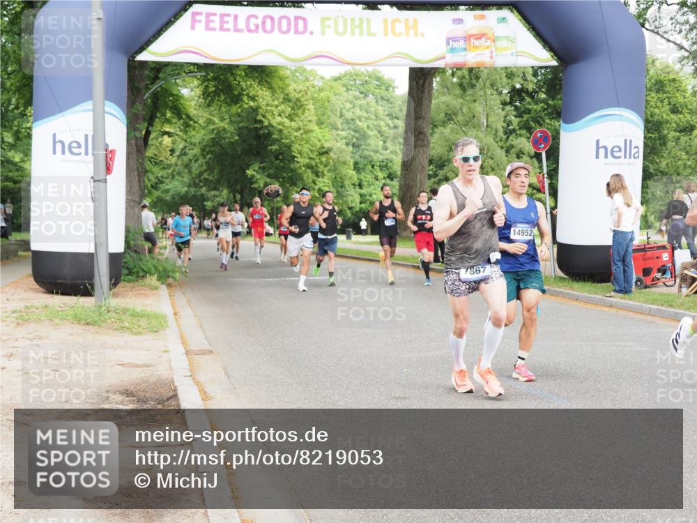 29.06.2025 - hella hamburg halbmarathon MichiJ http://msf.ph/oto/8219053 29.06.2025 10:24:05 Zwischen KM18-KM19 7867, 14952, 18419 meine-sportfotos.de