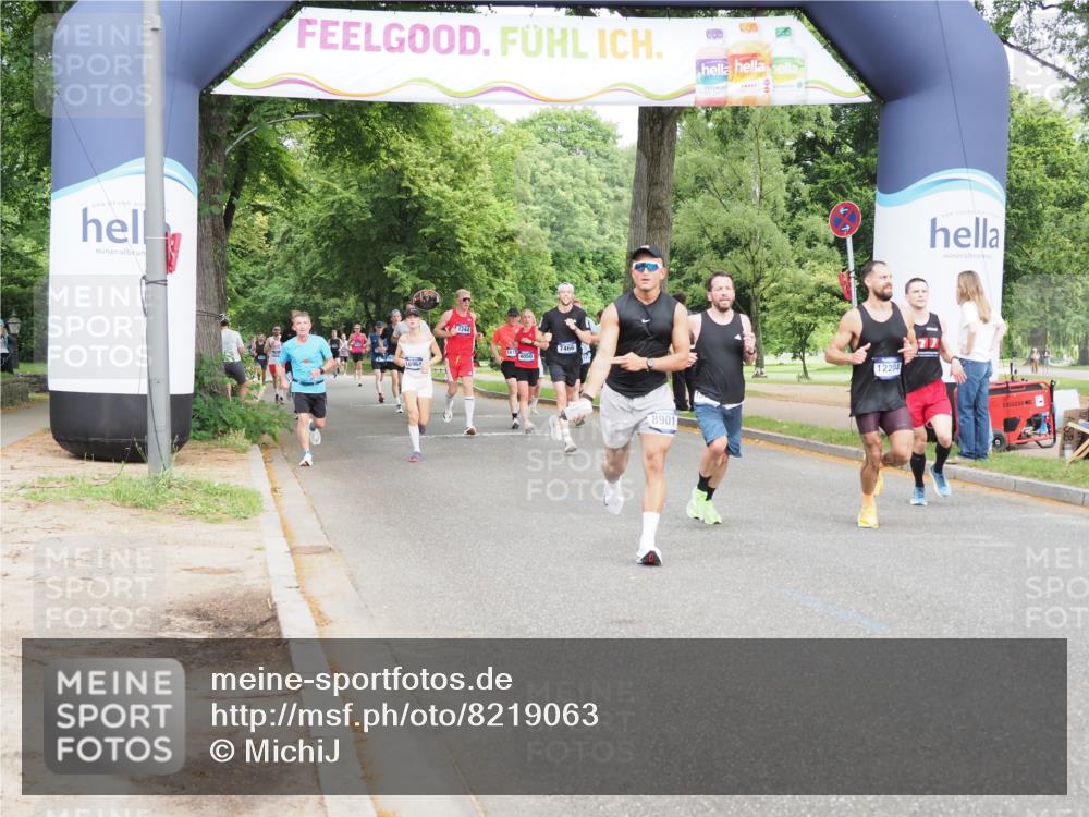 29.06.2025 - hella hamburg halbmarathon MichiJ http://msf.ph/oto/8219063 29.06.2025 10:24:07 Zwischen KM18-KM19 7867, 8901, 12204, 13343, 14952, 15390, 18419 meine-sportfotos.de