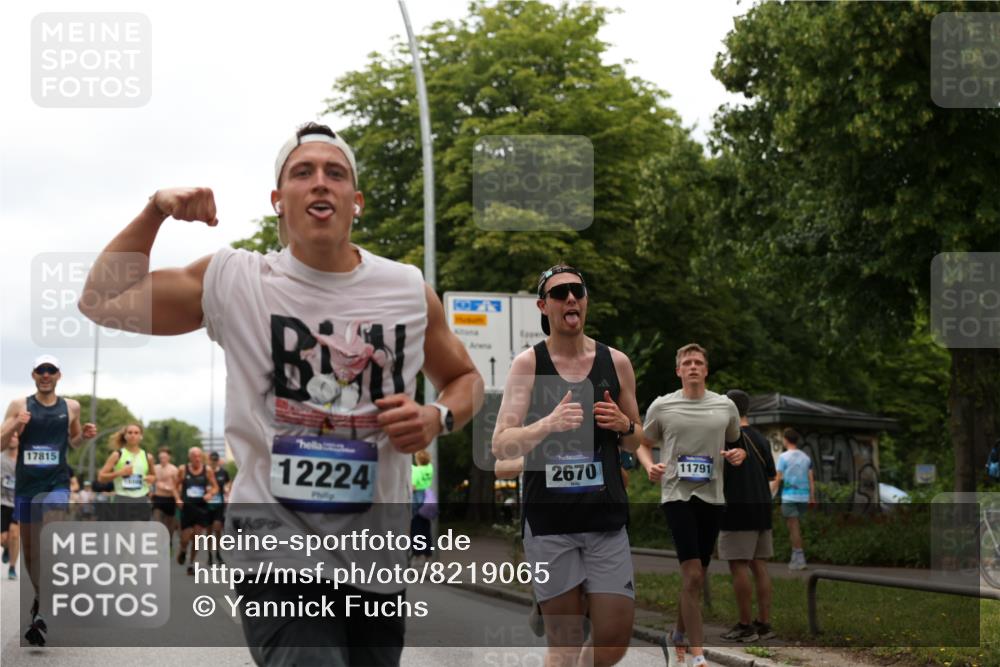 29.06.2025 - hella hamburg halbmarathon Yannick Fuchs http://msf.ph/oto/8219065 29.06.2025 10:45:57 20KM 2287, 2364, 2396, 2397, 2595, 2670, 2818, 4140, 4814, 5008, 5102, 6286, 6390, 6657, 6776, 7409, 7724, 7732, 7786, 8371, 8413, 8661, 8710, 8856, 9074, 9082, 9656, 9869, 10115, 11551, 11791, 12224, 12367, 12580, 13015, 13047, 13051, 13726, 13792, 14122, 14561, 14865, 15356, 15643, 15727, 15829, 15831, 16003, 16179, 16591, 17033, 17682, 17815, 17962, 17978, 17997, 18019, 18475, 18869, 18982 meine-sportfotos.de