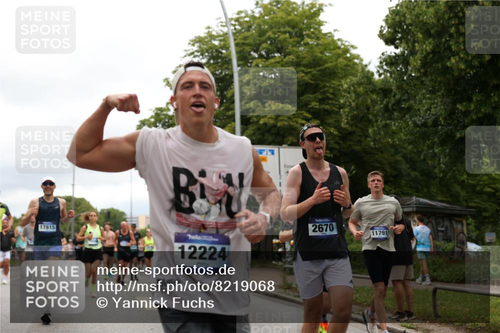 29.06.2025 - hella hamburg halbmarathon Yannick Fuchs http://msf.ph/oto/8219068 29.06.2025 10:45:57 20KM 2287, 2364, 2396, 2397, 2595, 2670, 2818, 4140, 4814, 5008, 5102, 6286, 6390, 6657, 6776, 7409, 7724, 7732, 7786, 8371, 8413, 8661, 8710, 8856, 9074, 9082, 9656, 9869, 10115, 11551, 11791, 12224, 12367, 12580, 13015, 13047, 13051, 13726, 13792, 14122, 14561, 14865, 15356, 15643, 15727, 15829, 15831, 16003, 16179, 16591, 17033, 17682, 17815, 17962, 17978, 17997, 18019, 18475, 18869, 18982 meine-sportfotos.de
