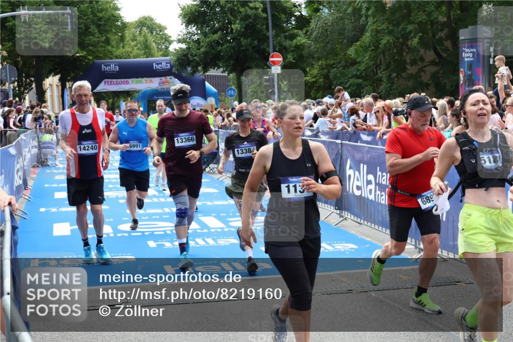 29.06.2025 - hella hamburg halbmarathon Zöllner http://msf.ph/oto/8219160 29.06.2025 11:25:16 Ziel 3837, 6899, 9788, 11376, 11634, 12500, 13366, 13386, 13584, 14240, 16991, 17699, 18007 meine-sportfotos.de