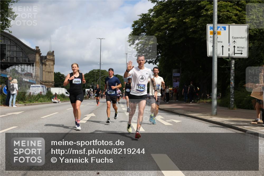 29.06.2025 - hella hamburg halbmarathon Yannick Fuchs http://msf.ph/oto/8219244 29.06.2025 10:33:00 20KM 1042, 1615, 1688, 1710, 2262, 2296, 2745, 2849, 3014, 3530, 4148, 5091, 5248, 6095, 7110, 7229, 8002, 8091, 11049, 11379, 12915, 13755, 14688, 14992, 16075, 17154, 17623, 17722, 18276, 18529, 18584, 18761 meine-sportfotos.de