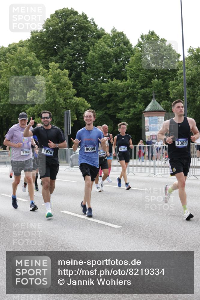 29.06.2025 - hella hamburg halbmarathon Jannik Wohlers http://msf.ph/oto/8219334 29.06.2025 10:27:16 Lombardsbrücke 2080, 3389, 4372, 5285, 6214, 7764, 7978, 8085, 9688, 10158, 10412, 10413, 12500, 13043, 14206, 16838, 17427, 17791, 18012, 18301, 18626, 18766 meine-sportfotos.de