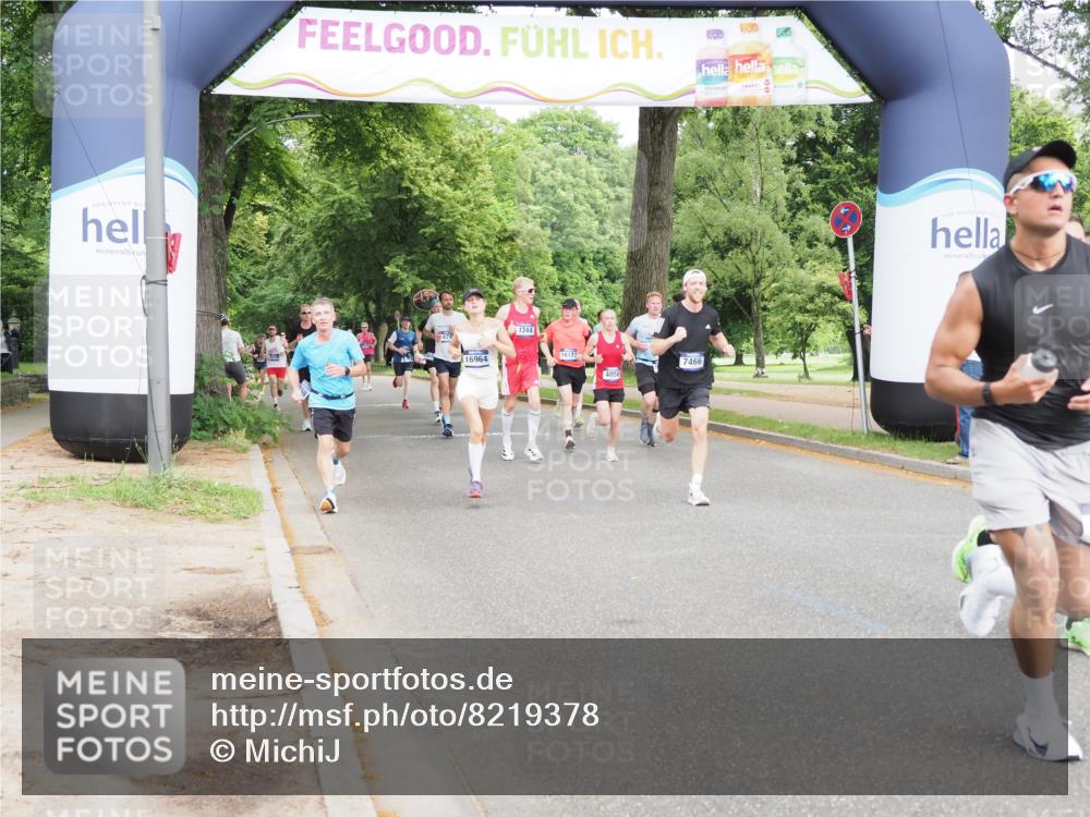 29.06.2025 - hella hamburg halbmarathon MichiJ http://msf.ph/oto/8219378 29.06.2025 10:24:09 Zwischen KM18-KM19 1344, 7466, 7867, 8901, 12204, 13343, 14952, 15390, 16964, 18419 meine-sportfotos.de