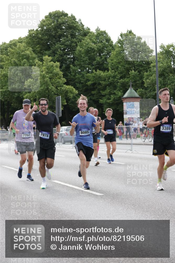 29.06.2025 - hella hamburg halbmarathon Jannik Wohlers http://msf.ph/oto/8219506 29.06.2025 10:27:16 Lombardsbrücke 2080, 3389, 4372, 5285, 6214, 7764, 7978, 8085, 9688, 10158, 10412, 10413, 12500, 13043, 14206, 16838, 17427, 17791, 18012, 18301, 18626, 18766 meine-sportfotos.de