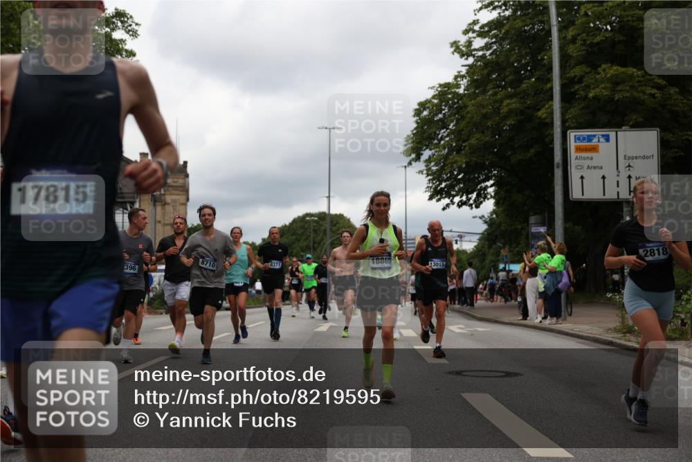 29.06.2025 - hella hamburg halbmarathon Yannick Fuchs http://msf.ph/oto/8219595 29.06.2025 10:45:59 20KM 2287, 2364, 2396, 2397, 2595, 2670, 2818, 4140, 4814, 5008, 5102, 5482, 6286, 6390, 6657, 6776, 7409, 7724, 7732, 7786, 8371, 8413, 8661, 8710, 9074, 9082, 10115, 11551, 11791, 12224, 12367, 12580, 13015, 13047, 13051, 13792, 14122, 14561, 14865, 15356, 15643, 15727, 15829, 15831, 16003, 16179, 16357, 16591, 17033, 17682, 17815, 17962, 17978, 17997, 18019, 18475, 18869, 18982 meine-sportfotos.de