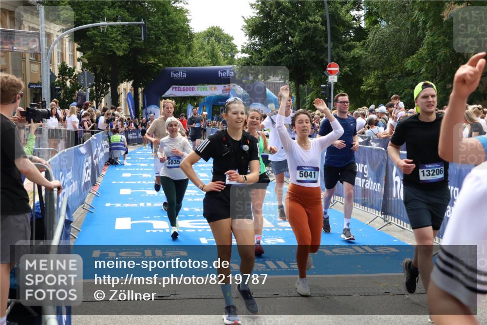 29.06.2025 - hella hamburg halbmarathon Zöllner http://msf.ph/oto/8219787 29.06.2025 11:25:35 Ziel 3088, 4113, 4793, 5035, 5041, 6676, 9642, 13206, 14055, 14143, 15608, 16487, 18818 meine-sportfotos.de