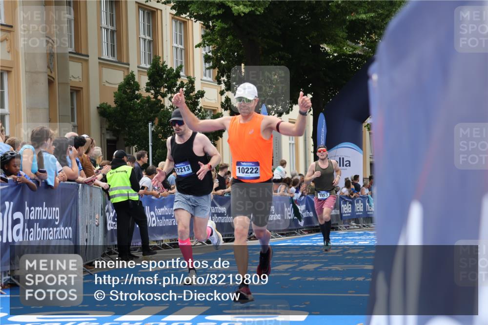 29.06.2025 - hella hamburg halbmarathon Strokosch-Dieckow http://msf.ph/oto/8219809 29.06.2025 10:28:39 Ziel 1953, 2604, 3968, 6090, 10222, 15655, 17213, 17428 meine-sportfotos.de