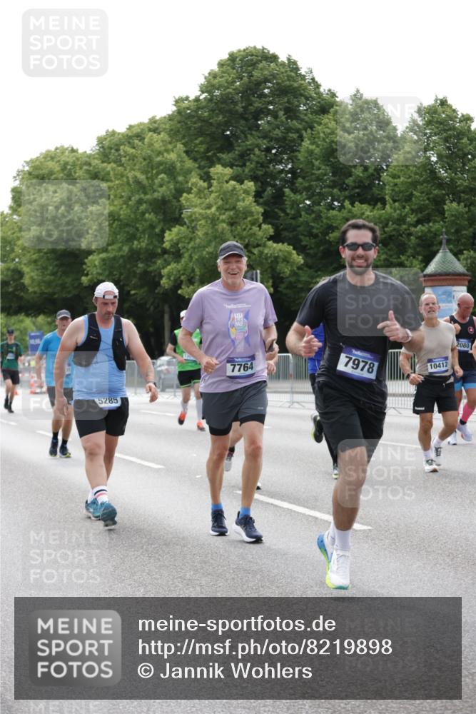 29.06.2025 - hella hamburg halbmarathon Jannik Wohlers http://msf.ph/oto/8219898 29.06.2025 10:27:17 Lombardsbrücke 2080, 3389, 4372, 5177, 5285, 6214, 7764, 7978, 8085, 9688, 10158, 10412, 10413, 13043, 14206, 16838, 17427, 17791, 18012, 18301, 18626, 18766 meine-sportfotos.de