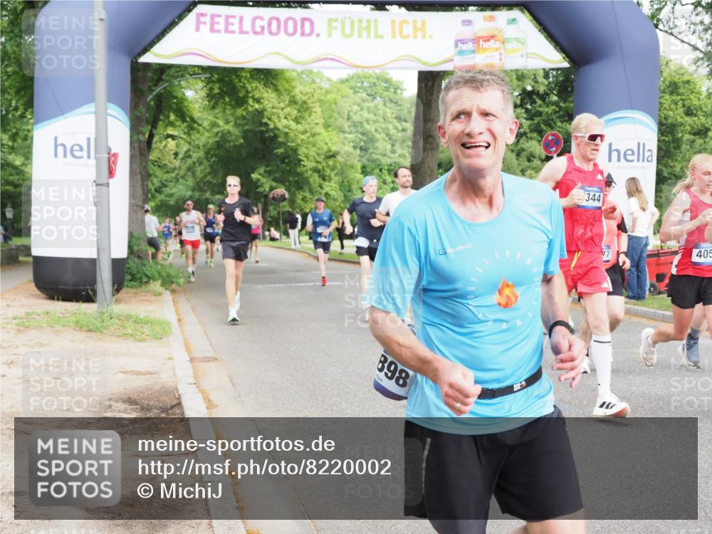 29.06.2025 - hella hamburg halbmarathon MichiJ http://msf.ph/oto/8220002 29.06.2025 10:24:11 Zwischen KM18-KM19 1344, 4050, 4740, 7466, 7867, 8901, 10771, 11898, 12204, 13343, 14952, 15390, 15991, 16964, 18419 meine-sportfotos.de