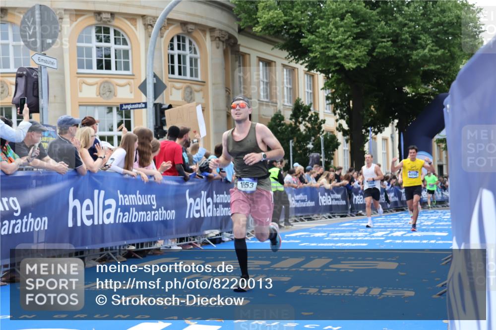 29.06.2025 - hella hamburg halbmarathon Strokosch-Dieckow http://msf.ph/oto/8220013 29.06.2025 10:28:42 Ziel 1953, 2604, 3968, 6090, 10222, 10486, 15655, 17213, 17428, 18763 meine-sportfotos.de