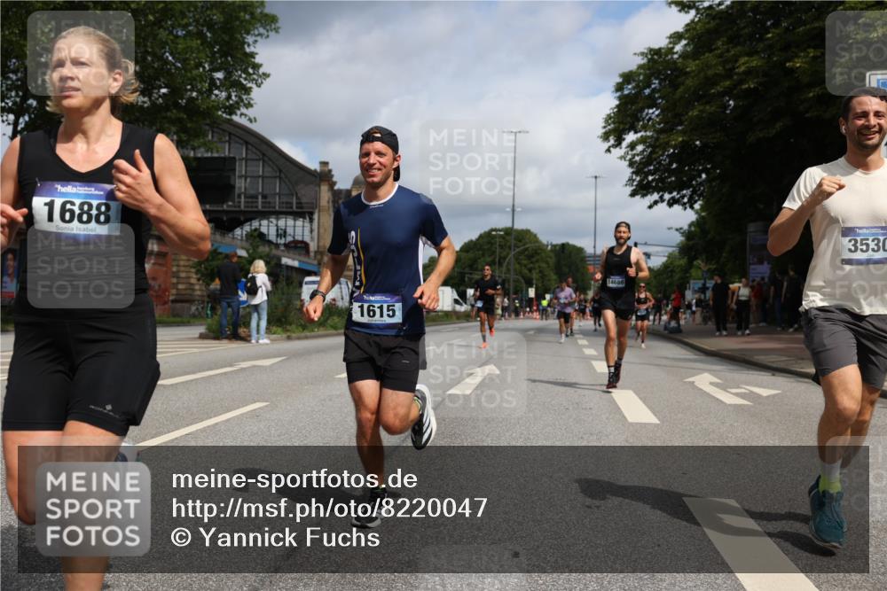29.06.2025 - hella hamburg halbmarathon Yannick Fuchs http://msf.ph/oto/8220047 29.06.2025 10:33:01 20KM 1042, 1615, 1688, 1710, 2262, 2296, 2745, 2849, 3014, 3431, 3530, 4148, 5091, 5248, 6095, 6684, 7110, 7229, 8002, 8091, 11049, 11379, 12915, 13755, 14688, 14992, 16075, 17154, 17623, 17722, 18529, 18584, 18761 meine-sportfotos.de