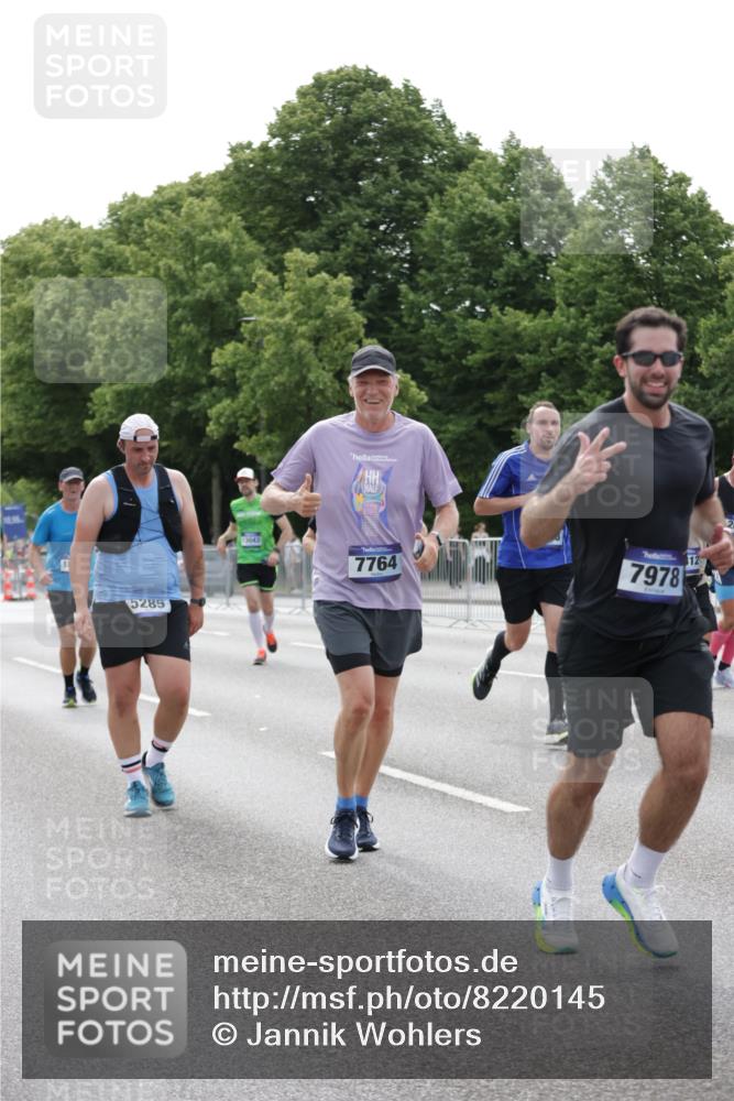 29.06.2025 - hella hamburg halbmarathon Jannik Wohlers http://msf.ph/oto/8220145 29.06.2025 10:27:17 Lombardsbrücke 2080, 3389, 4372, 5177, 5285, 6214, 7764, 7978, 8085, 9688, 10158, 10412, 10413, 13043, 14206, 16838, 17427, 17791, 18012, 18301, 18626, 18766 meine-sportfotos.de