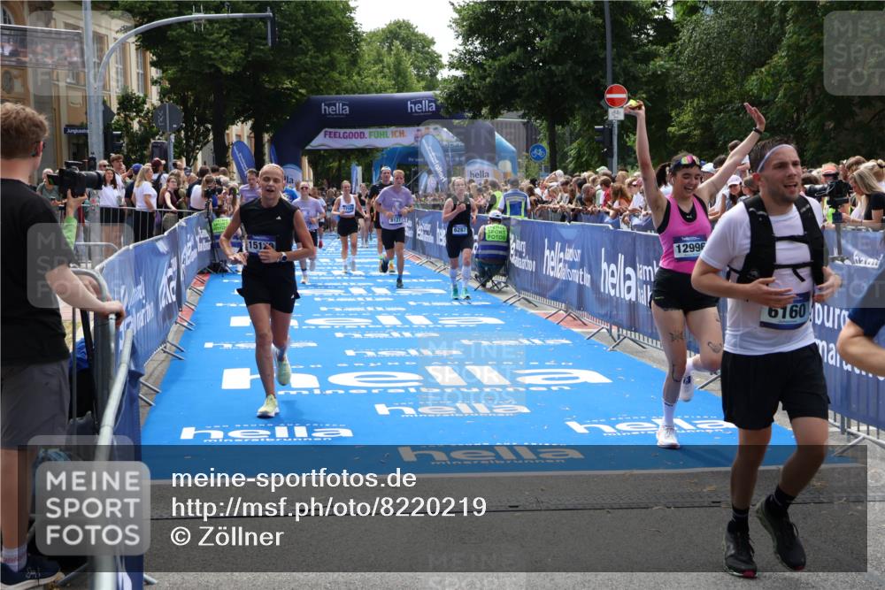 29.06.2025 - hella hamburg halbmarathon Zöllner http://msf.ph/oto/8220219 29.06.2025 11:25:47 Ziel 3247, 6160, 6287, 8127, 10172, 10754, 12996, 15129, 17593, 17594 meine-sportfotos.de