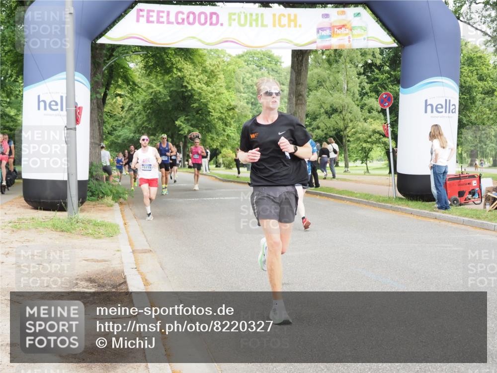 29.06.2025 - hella hamburg halbmarathon MichiJ http://msf.ph/oto/8220327 29.06.2025 10:24:14 Zwischen KM18-KM19 1344, 4050, 4740, 7466, 8901, 10771, 11559, 11898, 12204, 13343, 13419, 14603, 15115, 15390, 15991, 16964 meine-sportfotos.de
