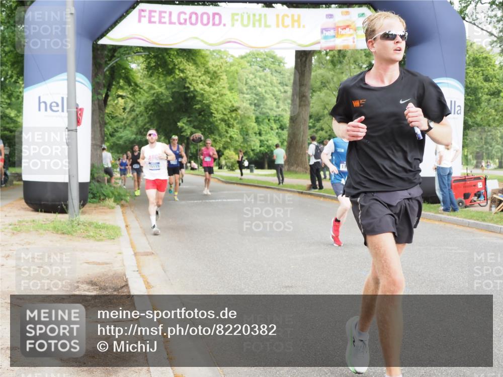 29.06.2025 - hella hamburg halbmarathon MichiJ http://msf.ph/oto/8220382 29.06.2025 10:24:14 Zwischen KM18-KM19 1344, 4050, 4740, 7466, 8901, 10771, 11559, 11898, 12204, 13343, 13419, 14603, 15115, 15390, 15991, 16964 meine-sportfotos.de