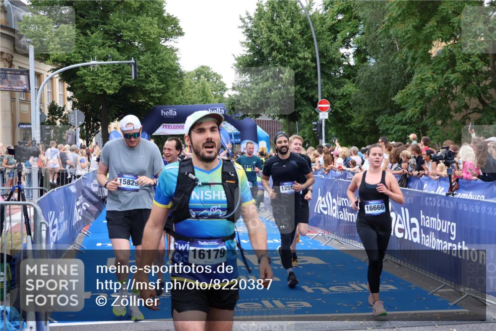 29.06.2025 - hella hamburg halbmarathon Zöllner http://msf.ph/oto/8220387 29.06.2025 10:52:13 Ziel 1482, 2397, 2595, 4837, 5032, 5087, 5093, 5378, 5482, 6897, 7732, 9082, 12135, 12580, 13726, 14248, 14300, 15275, 15829, 16003, 16320, 16591, 16666, 17033, 17130, 18475, 18801 meine-sportfotos.de