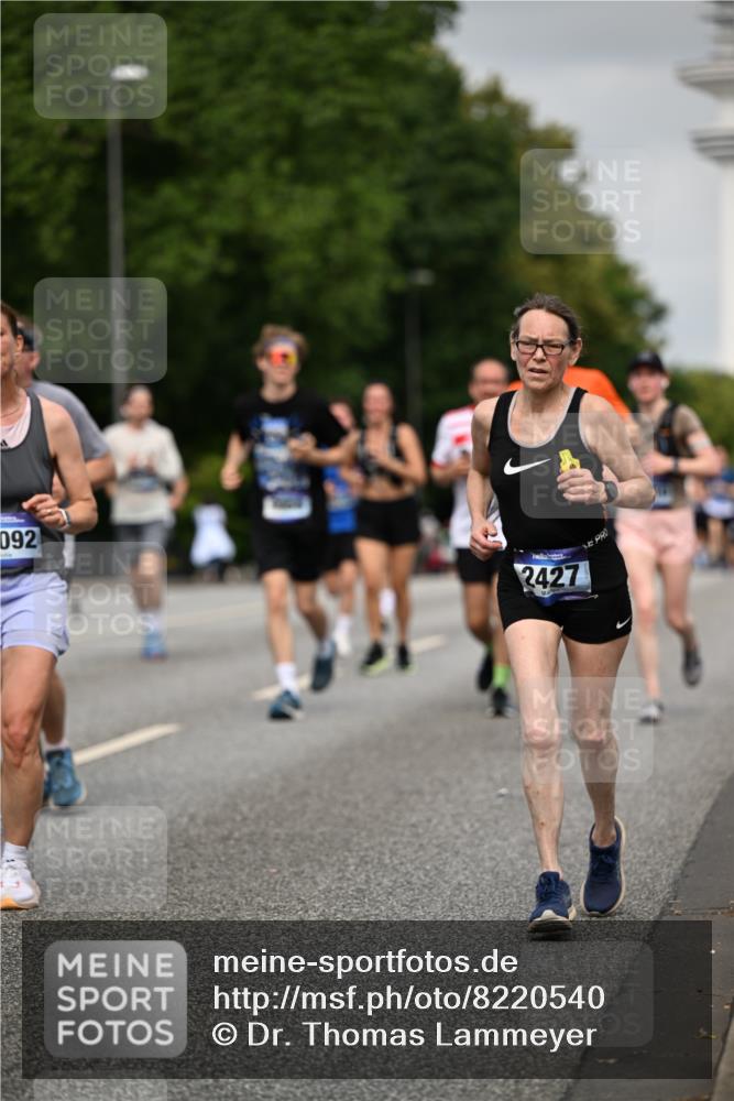 29.06.2025 - hella hamburg halbmarathon Dr. Thomas Lammeyer http://msf.ph/oto/8220540 29.06.2025 10:12:59 Kennedybrücke 1147, 1188, 1823, 2427, 2978, 3762, 4592, 4859, 5885, 6674, 7198, 7348, 9718, 9823, 9951, 9958, 10035, 10092, 10194, 10609, 10857 meine-sportfotos.de
