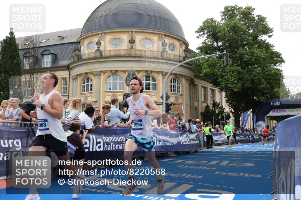 29.06.2025 - hella hamburg halbmarathon Strokosch-Dieckow http://msf.ph/oto/8220568 29.06.2025 10:28:46 Ziel 1953, 2604, 3968, 6090, 10486, 15655, 17428, 18763 meine-sportfotos.de