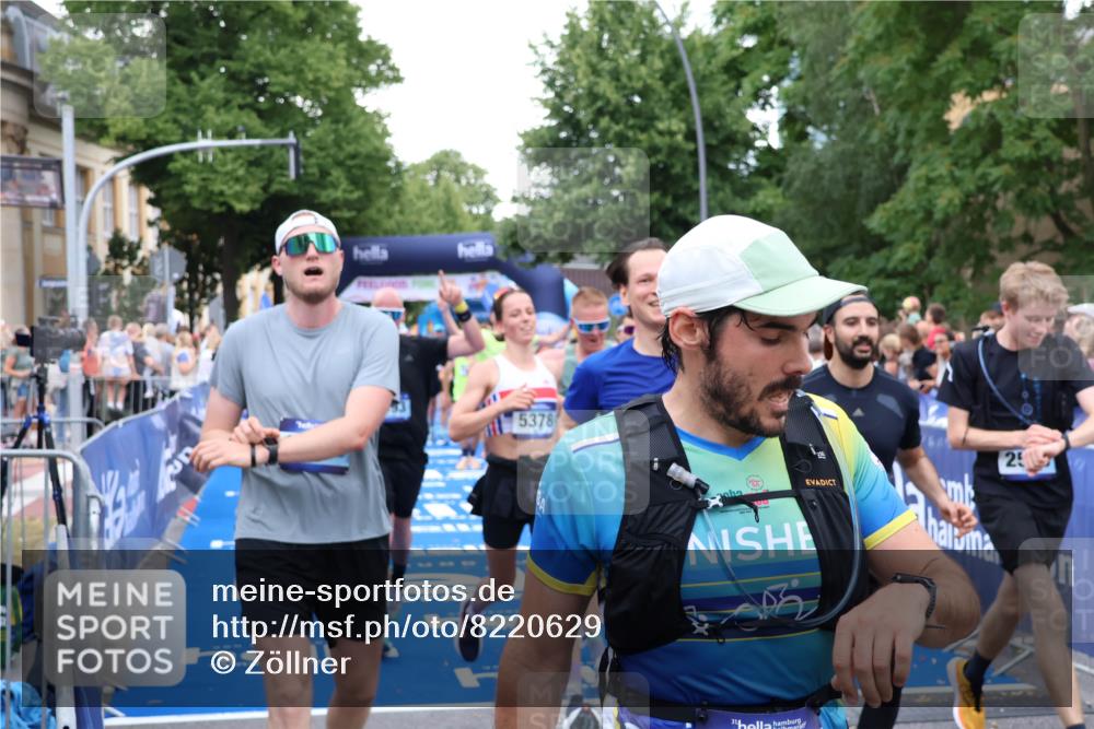 29.06.2025 - hella hamburg halbmarathon Zöllner http://msf.ph/oto/8220629 29.06.2025 10:52:15 Ziel 1482, 2397, 2595, 4837, 5032, 5087, 5093, 5378, 5482, 6897, 9074, 9082, 12135, 12580, 13726, 14248, 14300, 15275, 16003, 16320, 16591, 17033, 17130, 18475, 18801 meine-sportfotos.de