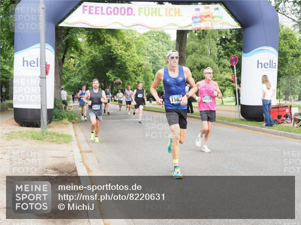 29.06.2025 - hella hamburg halbmarathon MichiJ http://msf.ph/oto/8220631 29.06.2025 10:24:18 Zwischen KM18-KM19 1562, 4050, 4740, 6032, 10771, 11559, 11898, 13419, 14603, 15115, 15991, 18220 meine-sportfotos.de