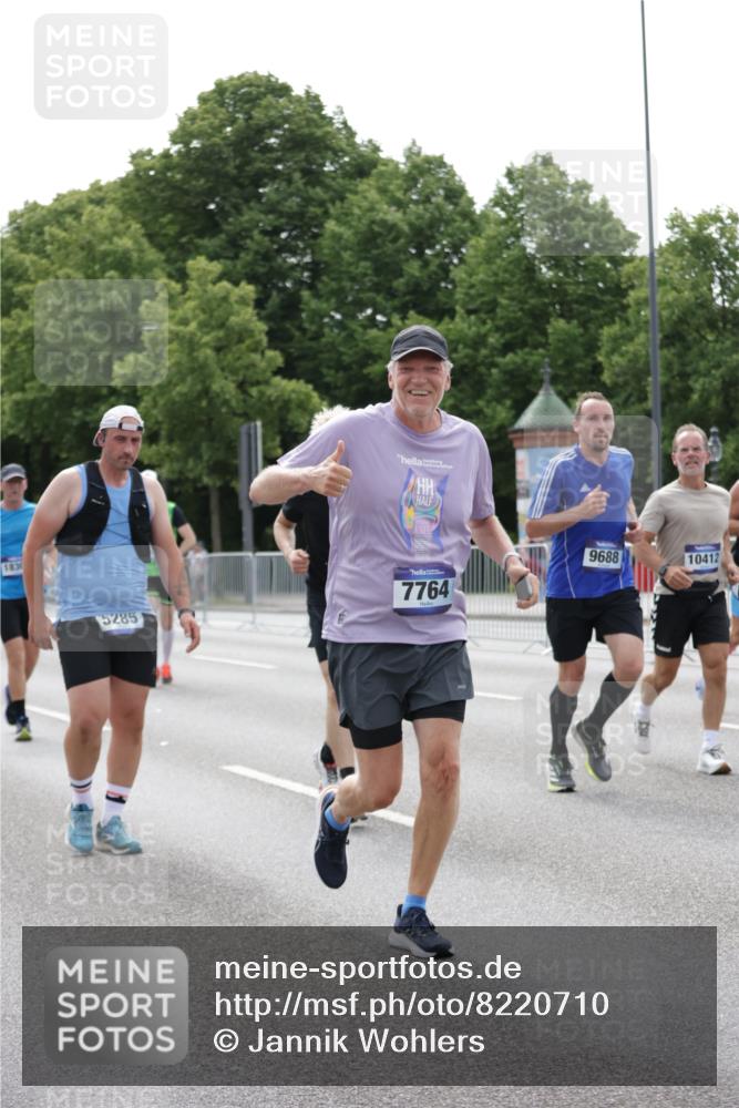 29.06.2025 - hella hamburg halbmarathon Jannik Wohlers http://msf.ph/oto/8220710 29.06.2025 10:27:18 Lombardsbrücke 2080, 3389, 4372, 5177, 5285, 6214, 7764, 7978, 8085, 9688, 10158, 10412, 10413, 12823, 13043, 14206, 15607, 16569, 16804, 16838, 17427, 17791, 18012, 18301, 18626, 18766 meine-sportfotos.de