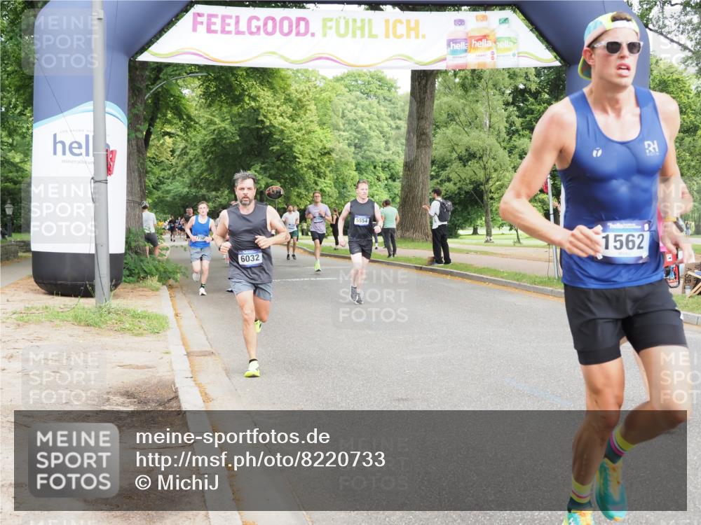 29.06.2025 - hella hamburg halbmarathon MichiJ http://msf.ph/oto/8220733 29.06.2025 10:24:19 Zwischen KM18-KM19 1562, 5554, 6032, 11559, 11898, 13419, 14603, 15115, 15991, 18220 meine-sportfotos.de