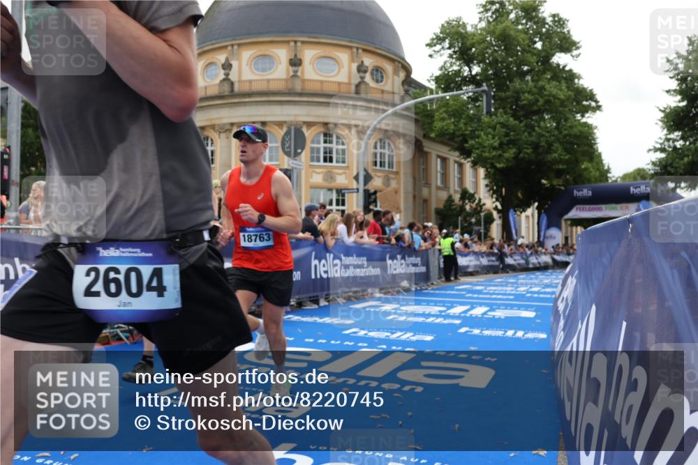 29.06.2025 - hella hamburg halbmarathon Strokosch-Dieckow http://msf.ph/oto/8220745 29.06.2025 10:28:51 Ziel 1827, 2604, 10486, 17428, 18763, 19142 meine-sportfotos.de