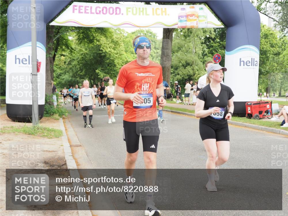 29.06.2025 - hella hamburg halbmarathon MichiJ http://msf.ph/oto/8220888 29.06.2025 10:48:46 Zwischen KM18-KM19 1188, 1726, 1823, 2582, 5299, 5305, 6602, 7636, 7658, 8730, 12125, 14574, 16128, 16145, 17383 meine-sportfotos.de