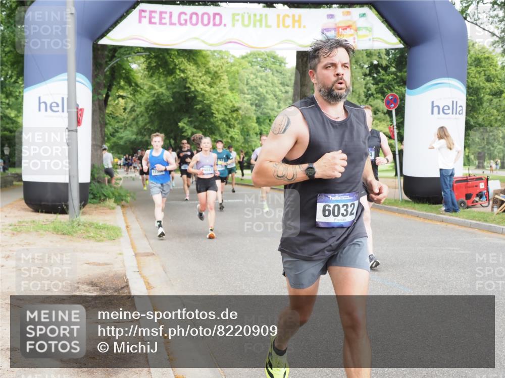 29.06.2025 - hella hamburg halbmarathon MichiJ http://msf.ph/oto/8220909 29.06.2025 10:24:21 Zwischen KM18-KM19 1562, 5554, 6032, 11559, 13419, 14603, 15115, 17306, 18220 meine-sportfotos.de