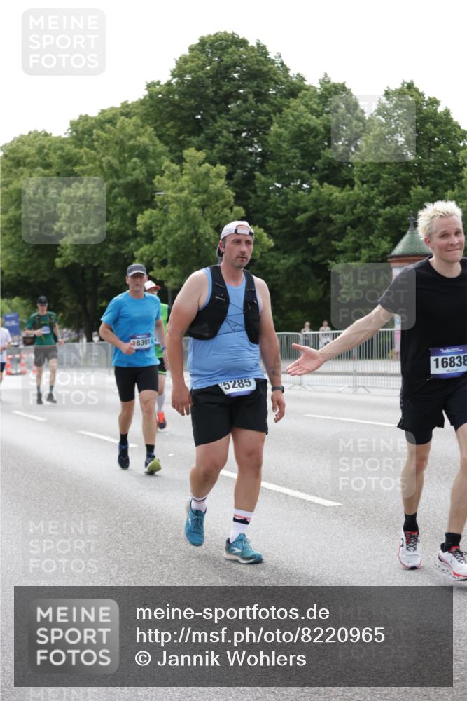 29.06.2025 - hella hamburg halbmarathon Jannik Wohlers http://msf.ph/oto/8220965 29.06.2025 10:27:19 Lombardsbrücke 2080, 3389, 5177, 5285, 6214, 7764, 7978, 8085, 9688, 10158, 10412, 10413, 12823, 13043, 13860, 14206, 15607, 16569, 16804, 16838, 17427, 17791, 18012, 18301, 18626 meine-sportfotos.de
