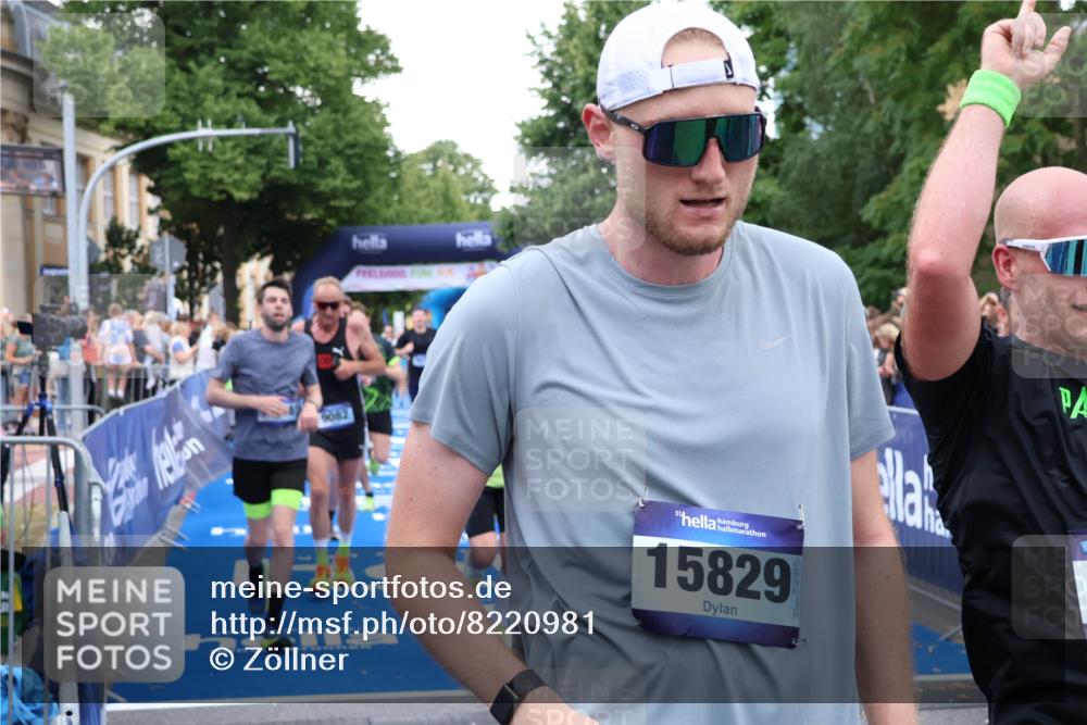 29.06.2025 - hella hamburg halbmarathon Zöllner http://msf.ph/oto/8220981 29.06.2025 10:52:17 Ziel 2397, 4419, 4837, 5032, 5087, 5482, 6164, 6897, 7896, 9074, 9082, 12135, 13726, 14248, 14300, 15275, 15446, 16003, 16320, 16591, 17033, 17130, 18475 meine-sportfotos.de